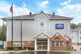 Photograph of Microtel Inn & Suites, Charlotte