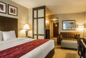 Photograph of Comfort Suites, Huntersville