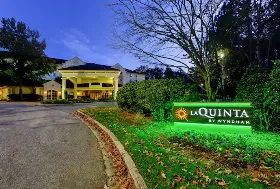 Photograph of La Quinta Inn & Suites, Raleigh
