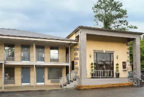 Photograph of Days Inn, 