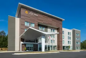 Photograph of La Quinta Inn & Suites, Greensboro