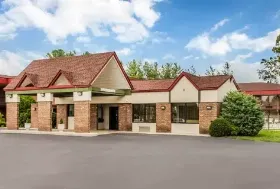 Photograph of Econo Lodge, 