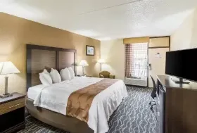 Photograph of Quality Inn, Forest City