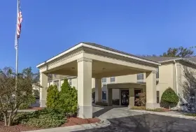 Photograph of Comfort Inn, Clinton
