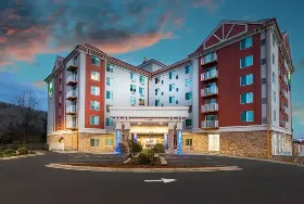 Photograph of Holiday Inn Express, Asheville