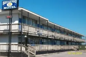 Photograph of Breezeway Motel, Topsail Beach