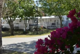 Photograph of Regal Resort, Elizabethtown