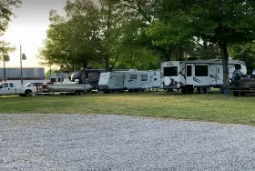 Photograph of Ponderosa Campground - RV Park, Weldon