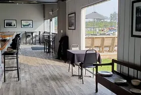Photograph of Edenton Bay Oyster Bar, Edenton