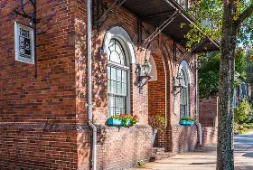 Photograph of Front Street Inn, Wilmington