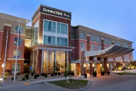 Photograph of DoubleTree by Hilton, West Fargo