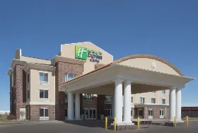Photograph of Holiday Inn Express, Minot