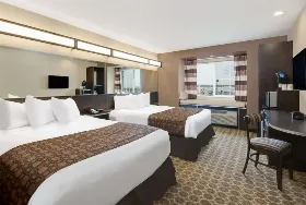 Photograph of Microtel Inn & Suites, Williston