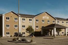Photograph of Expressway Suites Bismarck, Bismarck
