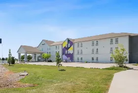 Photograph of Spark by Hilton, Minot