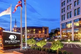 Photograph of DoubleTree by Hilton, Youngstown