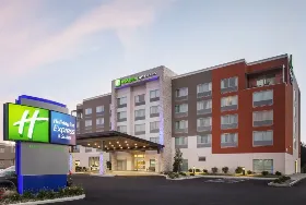 Photograph of Holiday Inn Express, Sandusky