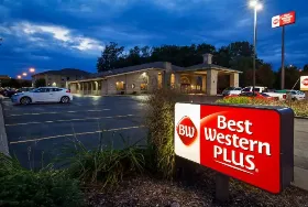 Photograph of Best Western North Canton, North Canton