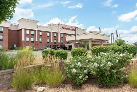 Photograph of Hampton Inn, Akron