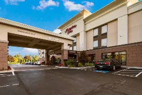Photograph of Hampton Inn, Columbus