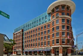 Photograph of Hampton Inn, Columbus