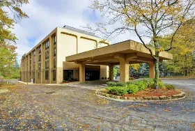 Photograph of Hampton Inn, Westlake