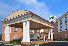 Photograph of Holiday Inn Express, Akron