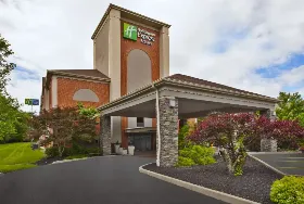 Photograph of Holiday Inn Express, Milford
