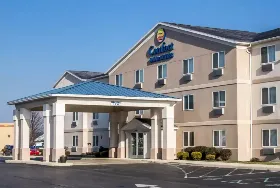 Photograph of Comfort Inn, Fremont