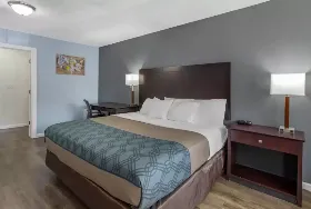 Photograph of Econo Lodge, Sandusky