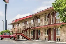 Photograph of Econo Lodge, Columbus