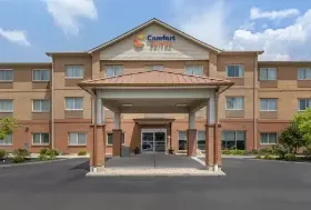 Photograph of Comfort Suites, Mason