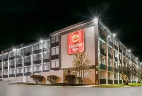 Photograph of Quality Inn, Englewood