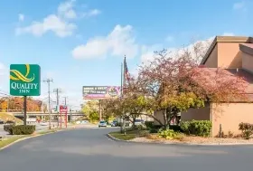 Photograph of Quality Inn, Toledo