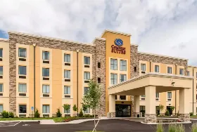 Photograph of Comfort Suites, Columbus