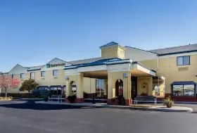 Photograph of Quality Inn, Perrysburg
