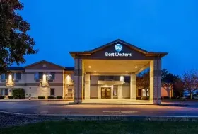 Photograph of Best Western Fostoria Inn & Suites, Fostoria