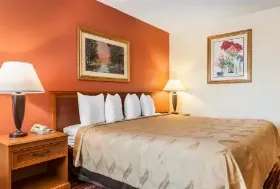 Photograph of Quality Inn, Gallipolis