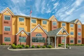 Photograph of Quality Inn, Grove City