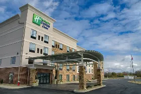 Photograph of Holiday Inn Express, Sidney