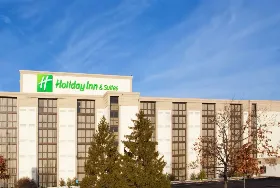 Photograph of Holiday Inn & Suites Cincinnati-Eastgate (I-275e), Cincinnati