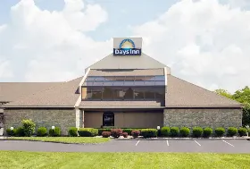 Photograph of Days Inn, Maumee