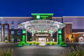 Photograph of Holiday Inn & Suites Toledo Southwest - Perrysburg, Perrysburg