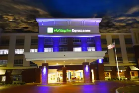 Photograph of Holiday Inn Express, Perrysburg