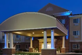 Photograph of Holiday Inn Express, Defiance