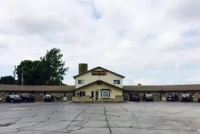 Photograph of Budget Inn, Perrysburg