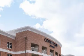 Photograph of Courtyard, New Albany