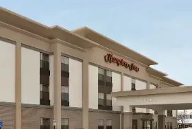 Photograph of Hampton Inn, Poland