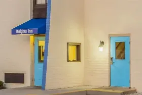 Photograph of Knights Inn, Dayton