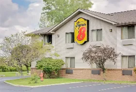 Photograph of Super 8, Mentor
